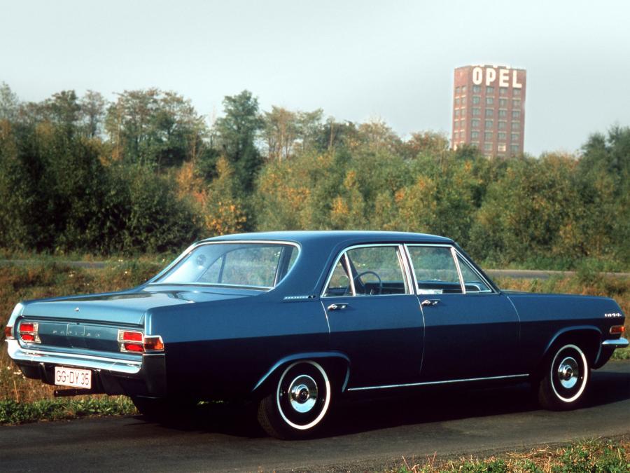  Opel Kapitan (A) 1964 года  (фото 3 из 3)